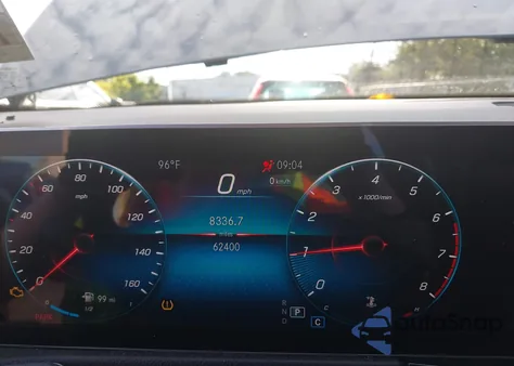 2020 Mercedes-Benz Glb 250 4Matic z USA, uszkodzony, nr VIN WDC4M4HB8LW006806